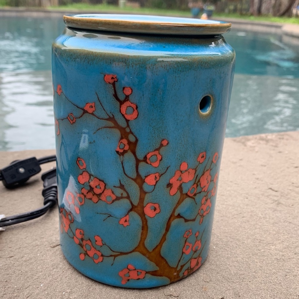 Scentsy 2014 Cherry Tree Scentsy Warmer Retired Sold Out Robin’s Egg Blue